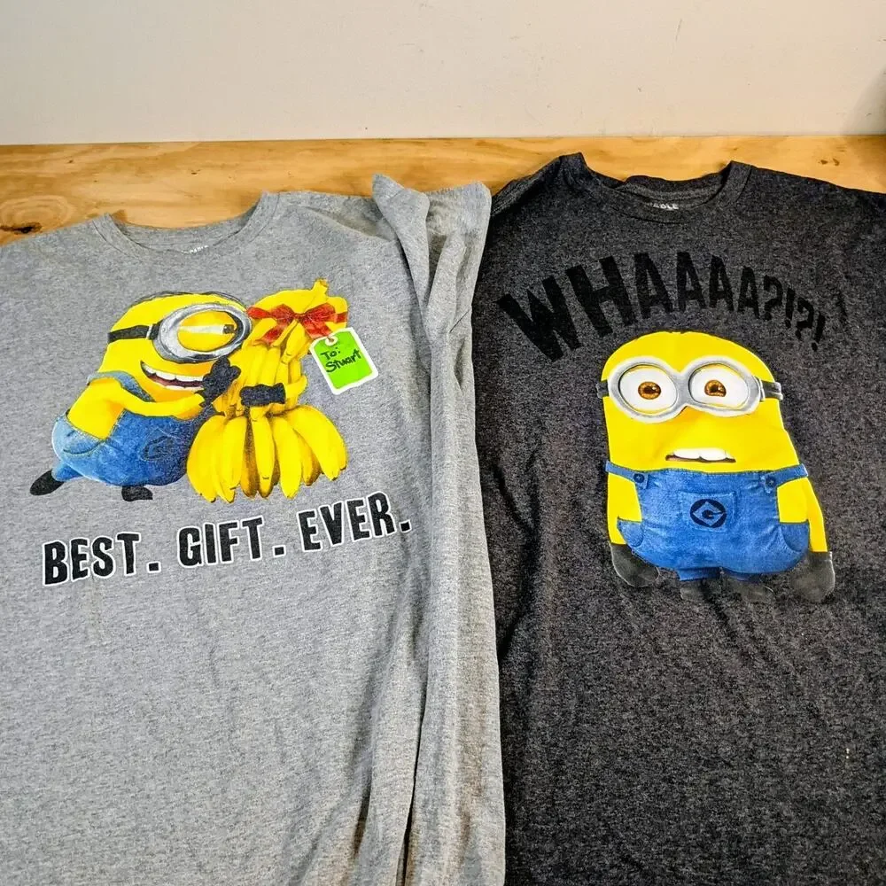 Despicable Me Minions T-Shirt Lot of 2 Mens XL Best Gift Ever Whaaaa Graphic Tee